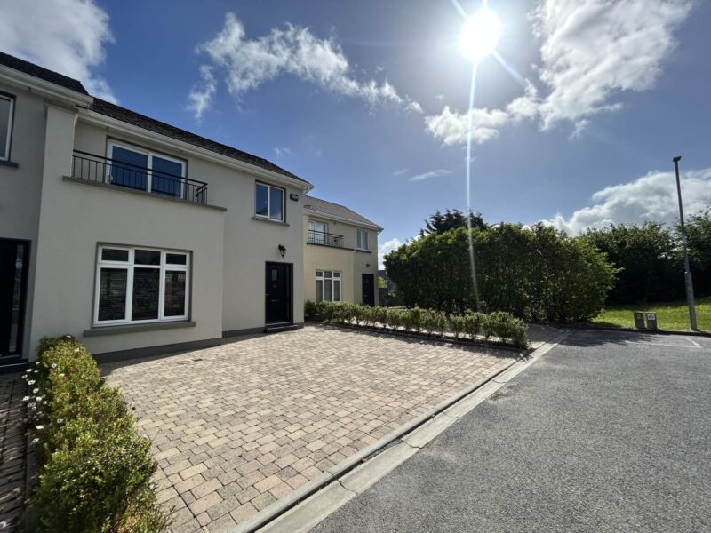 42 Shanacloon, Shanballa, Lahinch Road, , Ennis,  County Clare