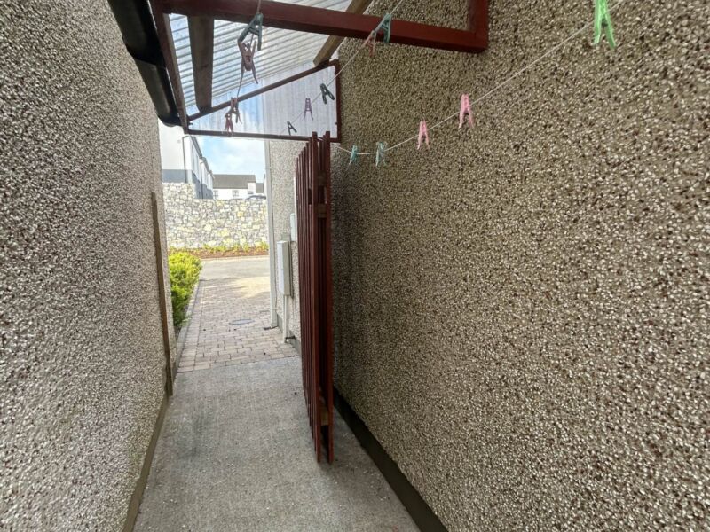 42 Shanacloon, Shanballa, Lahinch Road, , Ennis,  County Clare