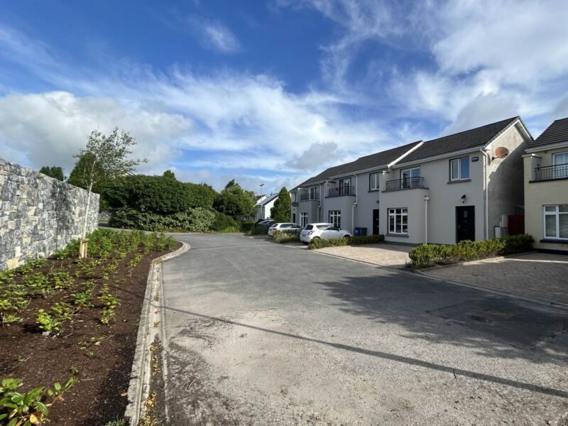 42 Shanacloon, Shanballa, Lahinch Road, , Ennis,  County Clare
