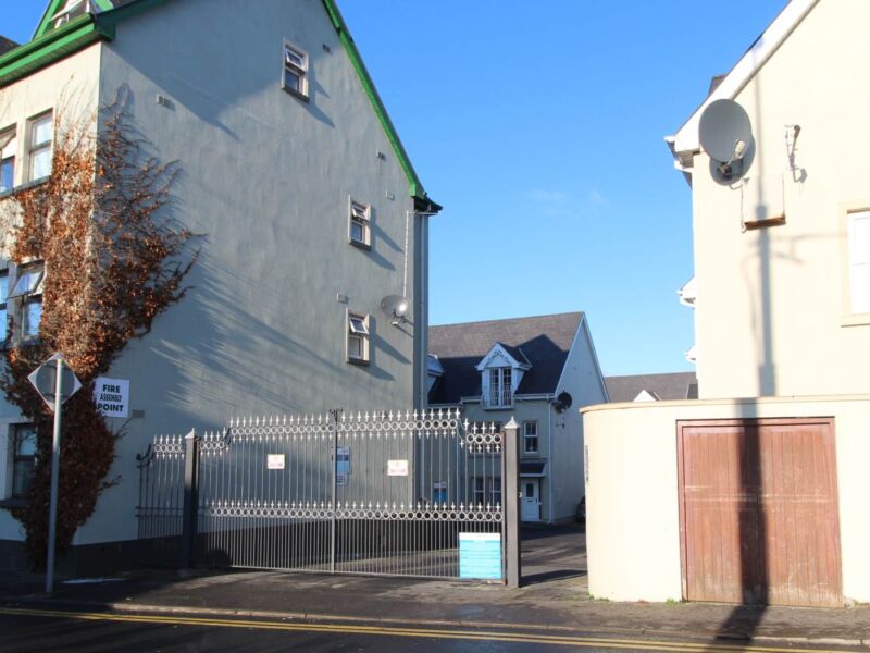 6 Parnell Court, Summerhill, , Ennis,  County Clare