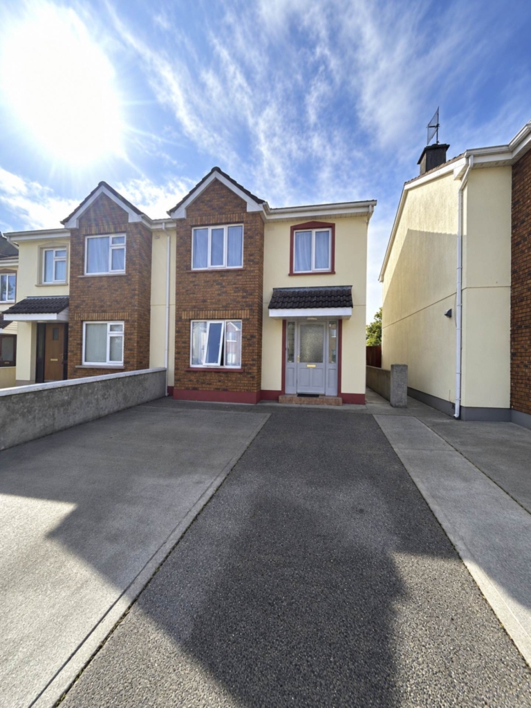 for sale at 8 Drumbiggle Drive, Ennis, Co. Clare V95 NHP5