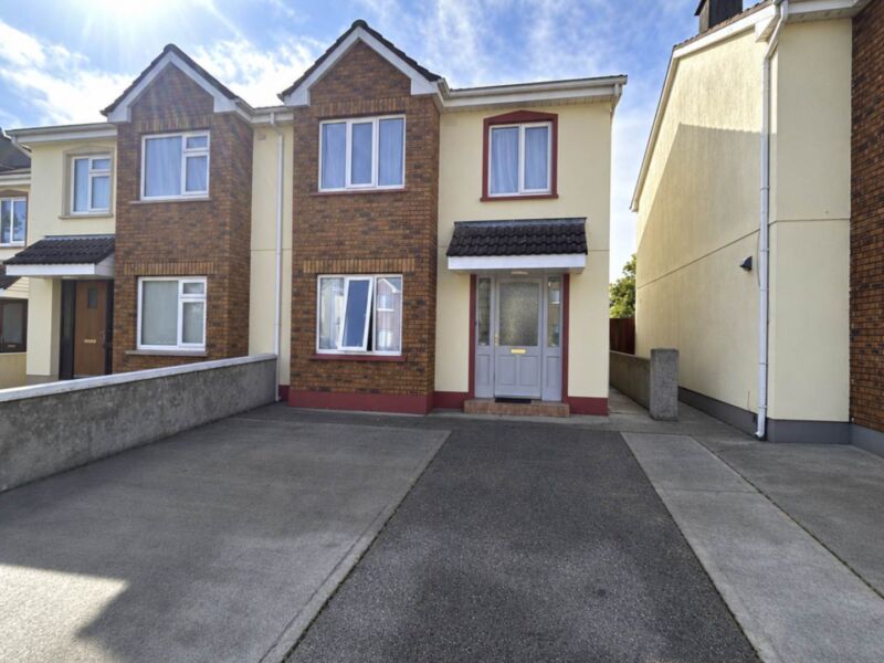 8 Drumbiggle Drive, , Ennis,  County Clare