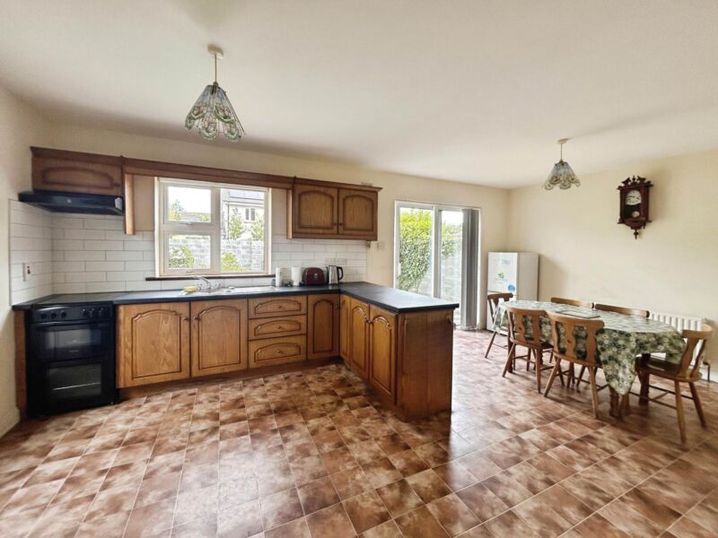 31 Rosanore, , Ennis,  County Clare