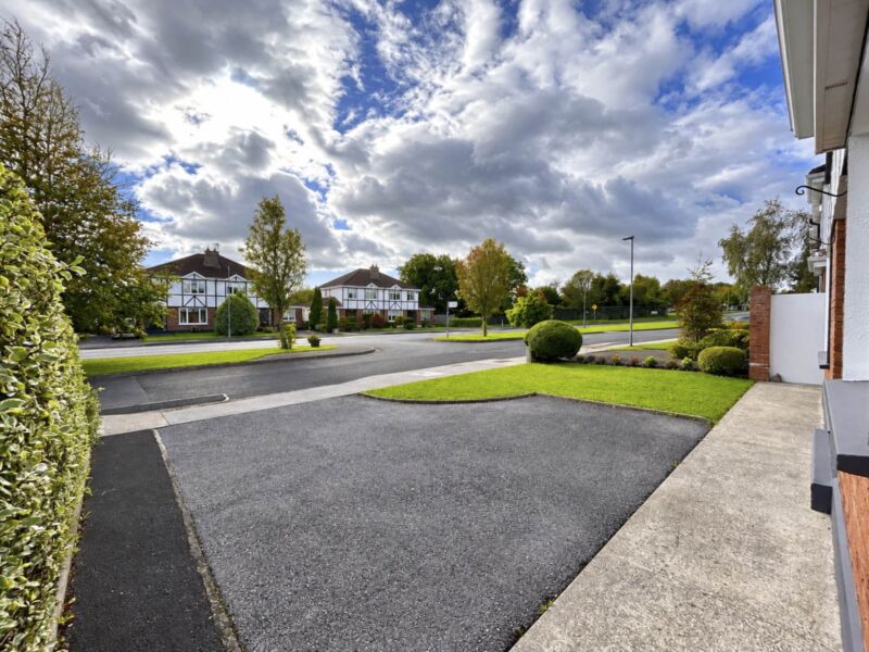 33 The Hawthorns, Limerick Road, , Ennis,  County Clare